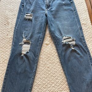 Old Navy Women's Ripped Straight leg Jeans - blue